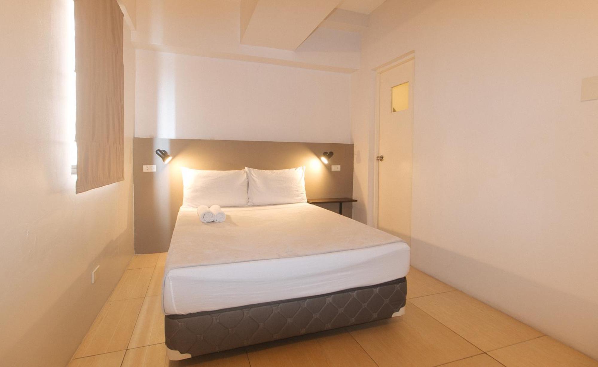 59 Xavierville By Reddoorz Cubao Esterno foto
