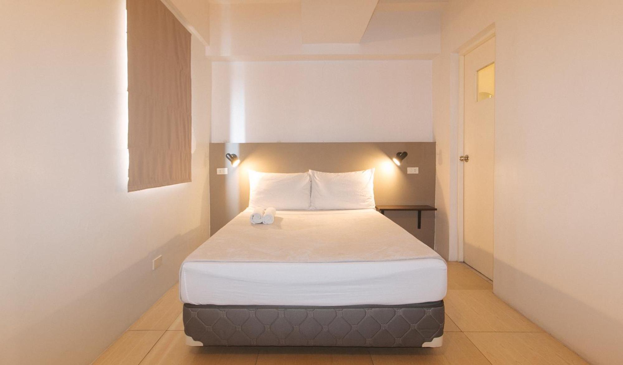 59 Xavierville By Reddoorz Cubao Esterno foto