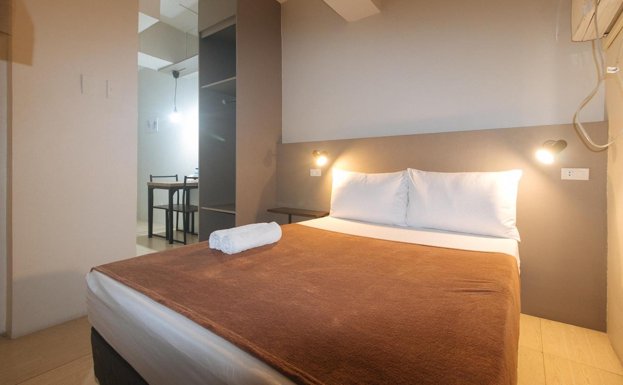59 Xavierville By Reddoorz Cubao Esterno foto