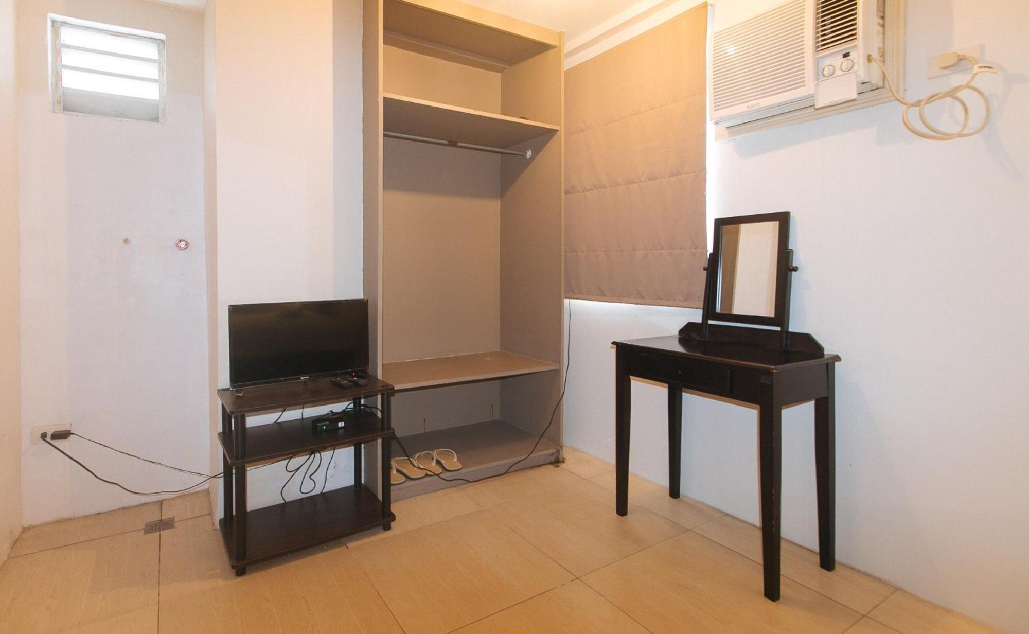 59 Xavierville By Reddoorz Cubao Esterno foto