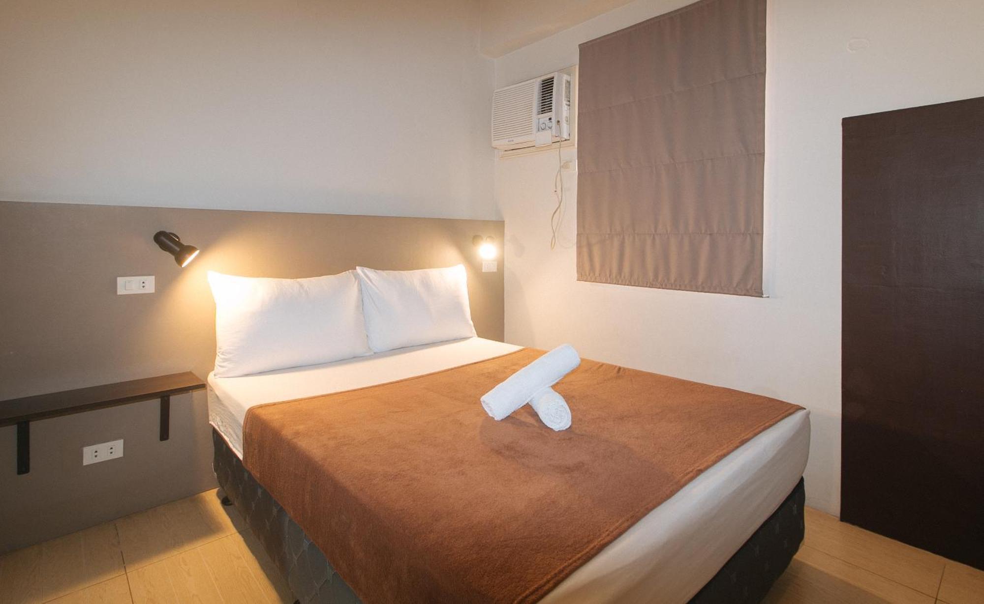 59 Xavierville By Reddoorz Cubao Esterno foto