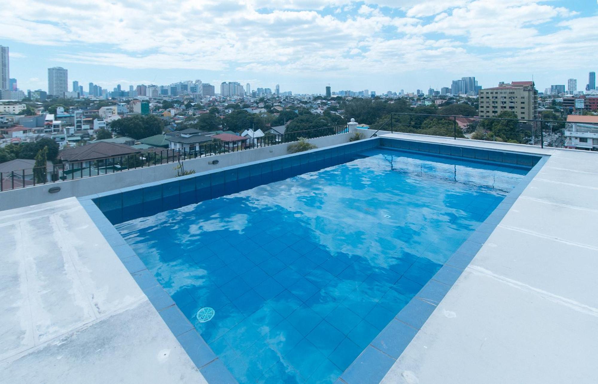 59 Xavierville By Reddoorz Cubao Esterno foto