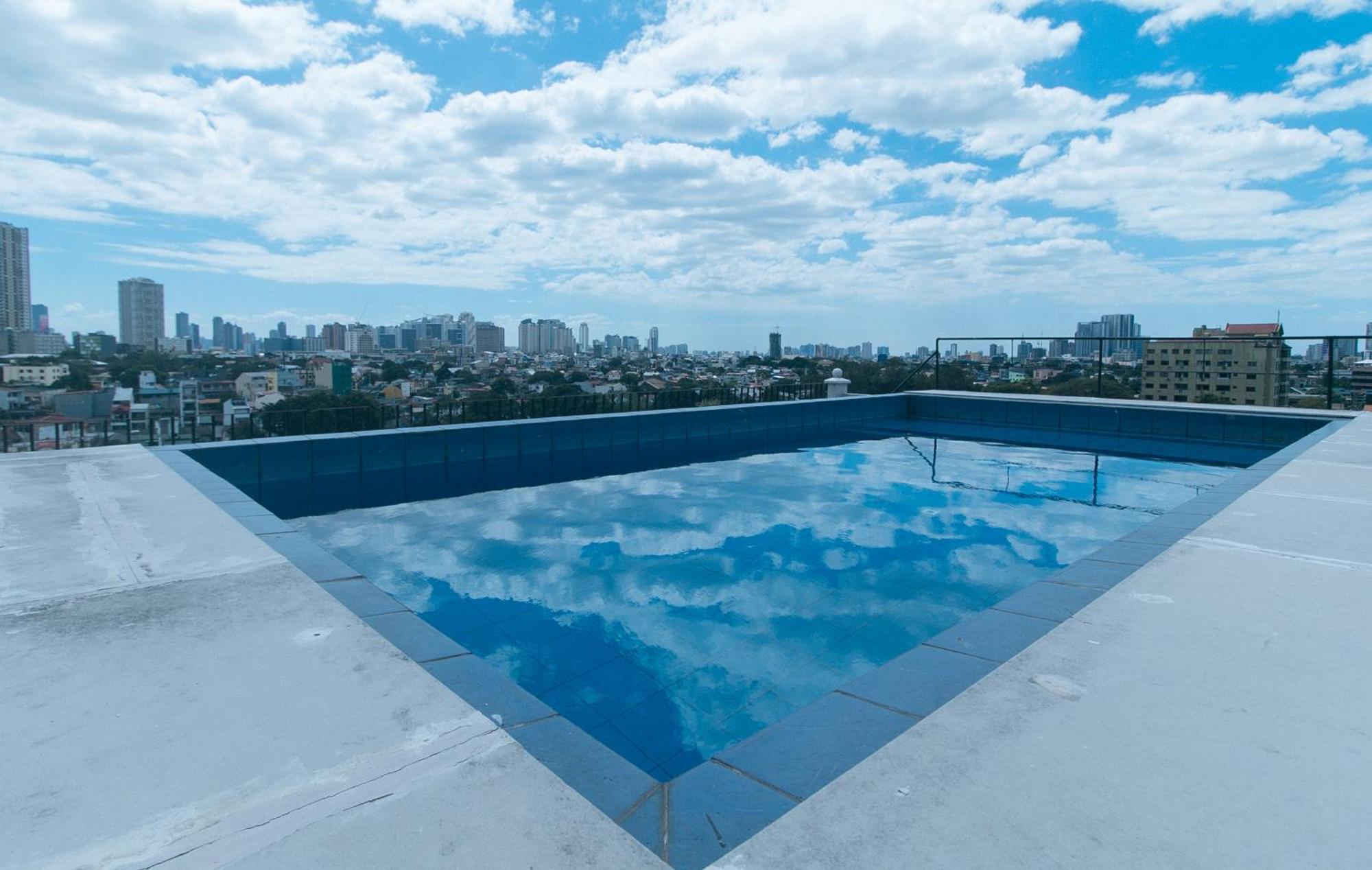 59 Xavierville By Reddoorz Cubao Esterno foto